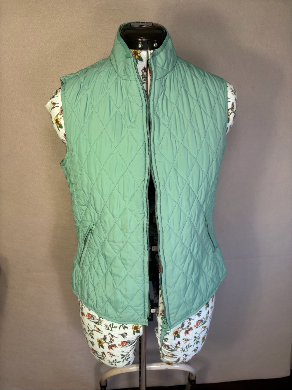 Relativity Quilted Mint Green Sleeveless Puffer Vest